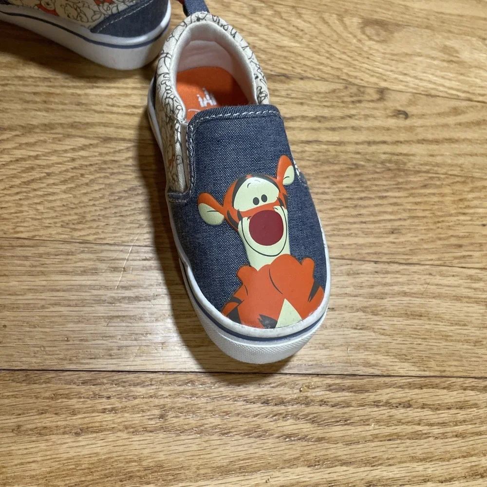 Disney Baby Winnie The Pooh And Tigger Slip On Shoes Toddler Size 6